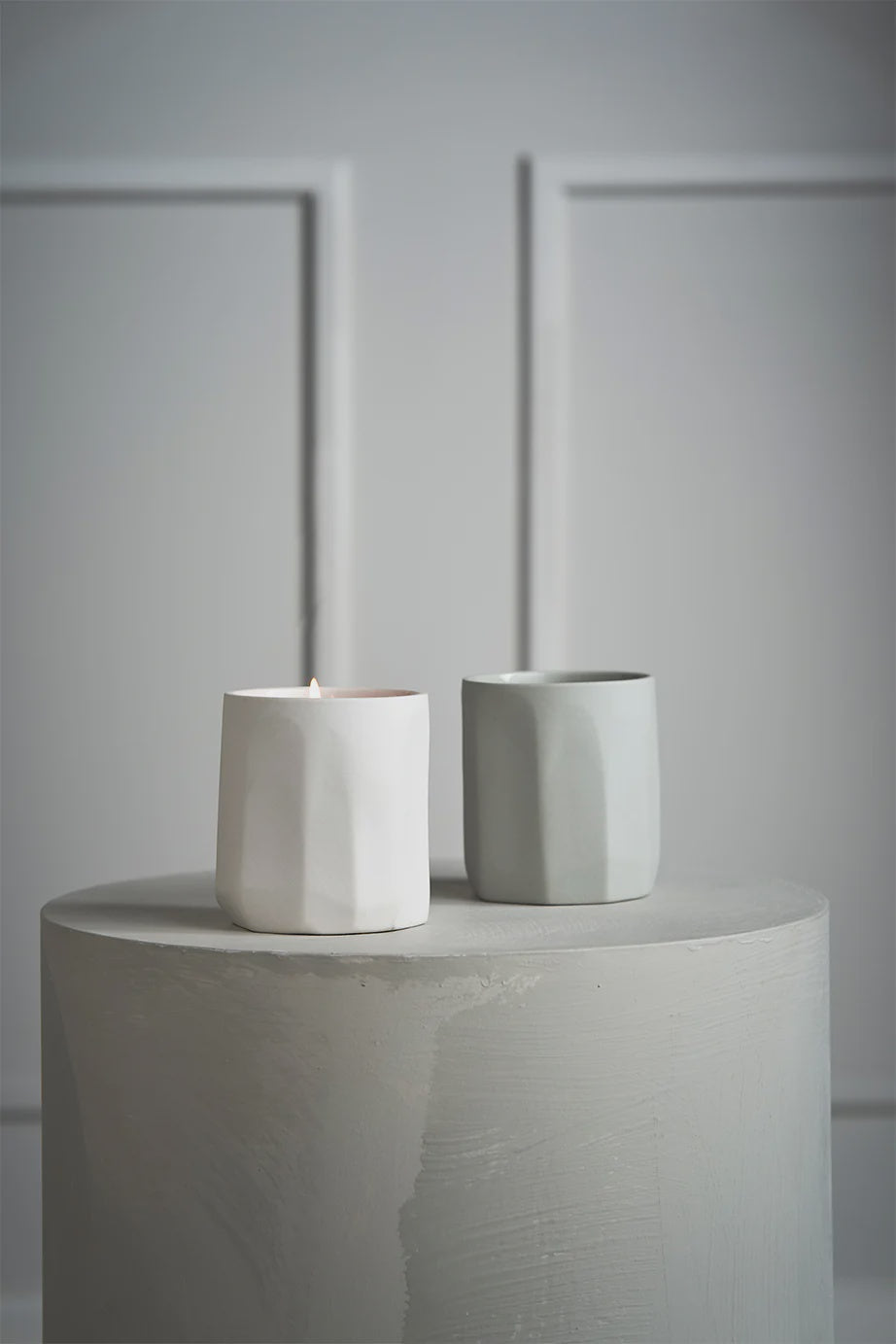 RG Candle Grey Carved Fig