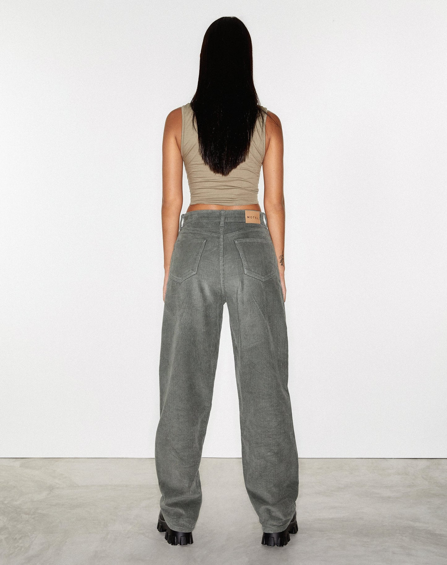 Parallel Jean in Cord Olive