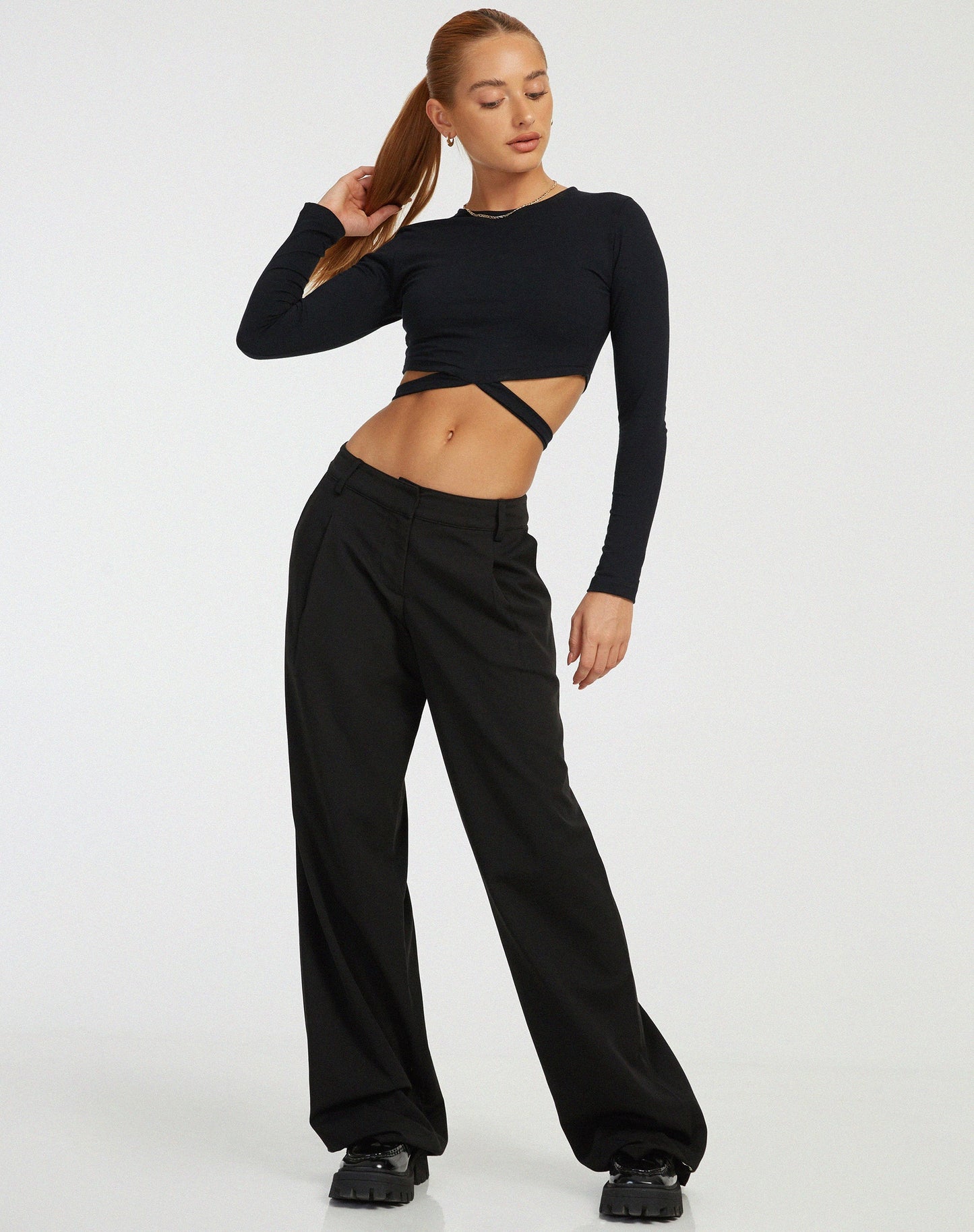 Seojun Crop Top in Black