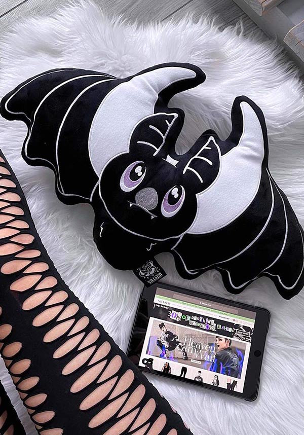 Night Creature | CUSHION