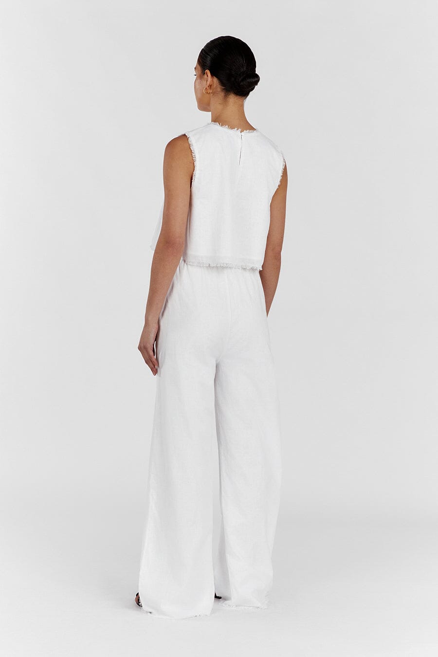 NOVA WHITE LIGHT WEIGHT LINEN TOP