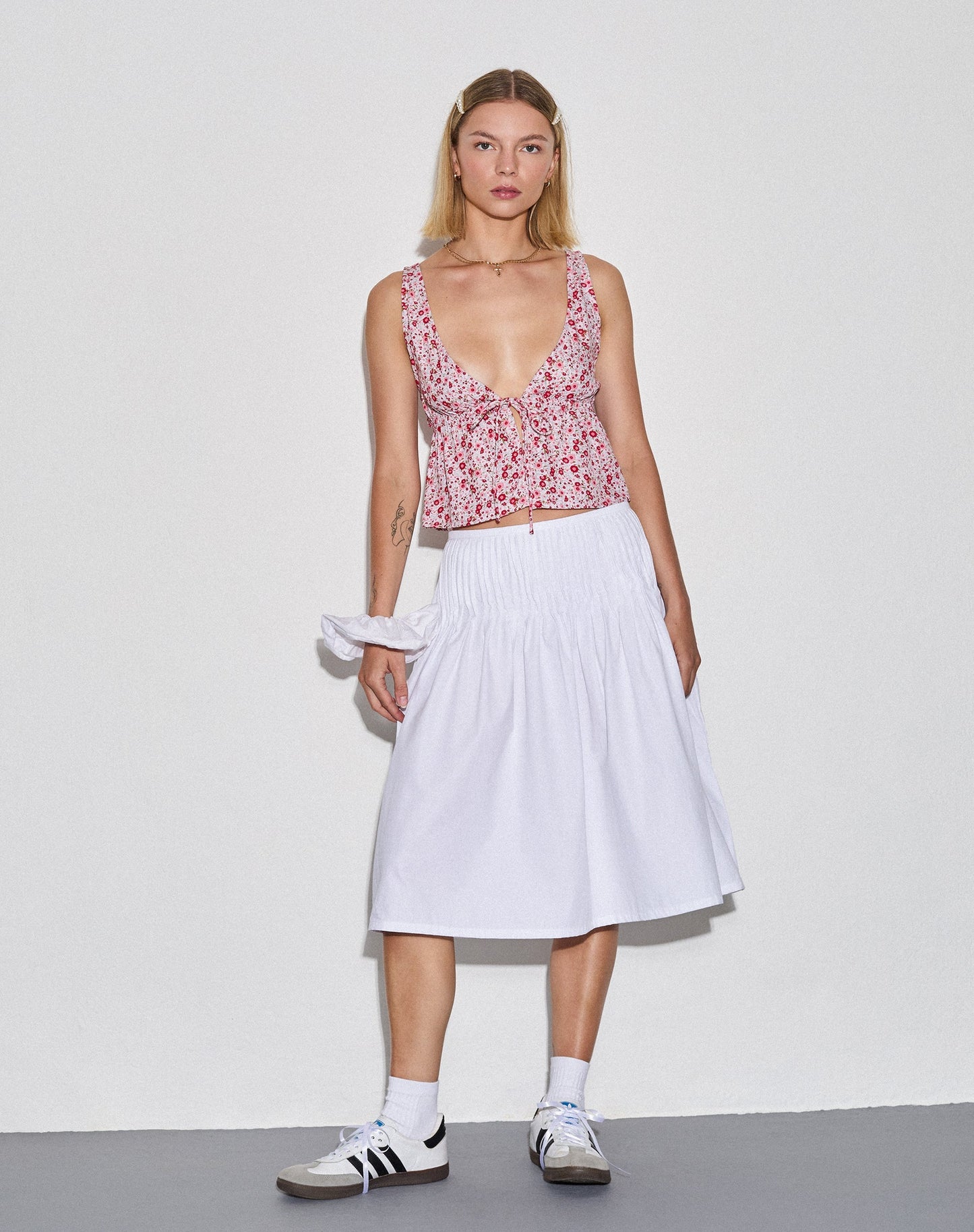 Asada Pleated Waist Midi Skirt in Poplin White