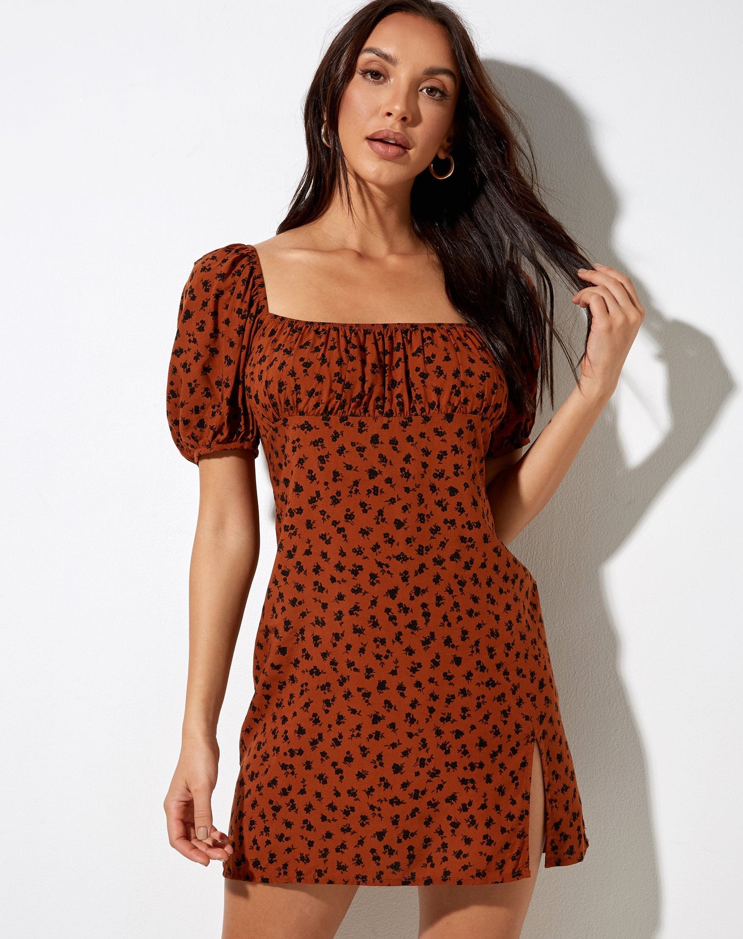 Varie Mini Dress in Dainty Daisy Bombay Brown