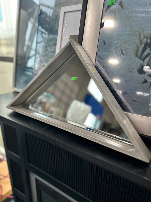 Triangle Mirror